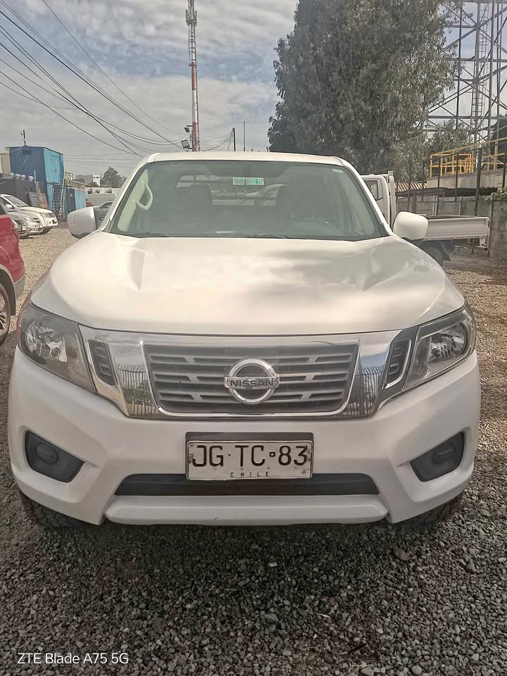Nissan Np300
