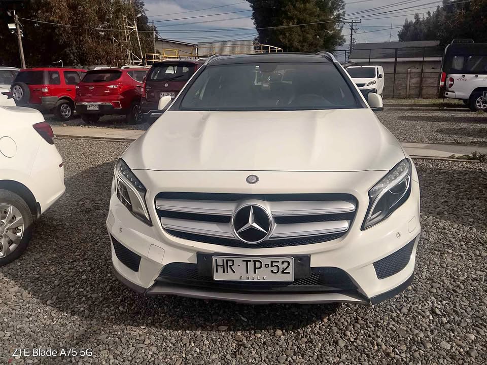 Mercedes-Benz Gla220